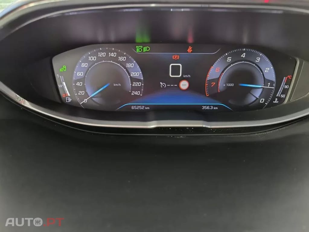 Peugeot 3008  Puretech 130 Stop Start Gpf Allure Pack