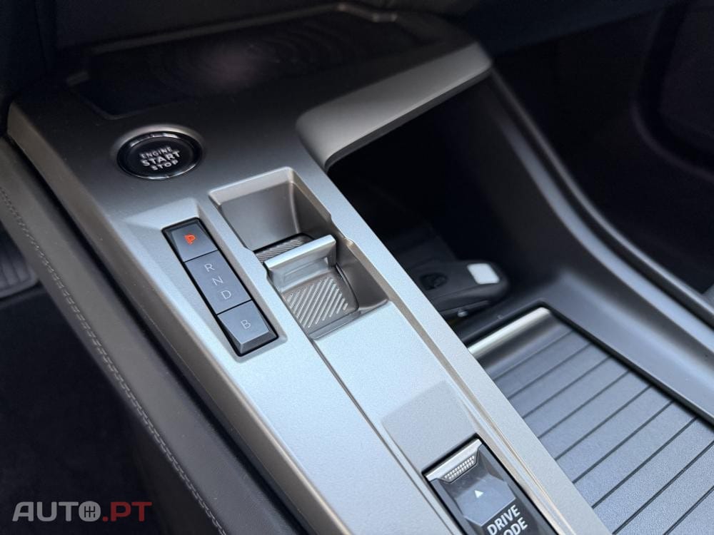 Peugeot 408 1.6 Hybrid Allure Pack e-EAT8