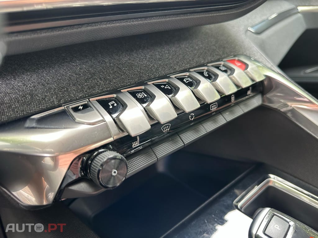 Peugeot 3008 1.6 Hybrid4 GT Pack e-EAT8