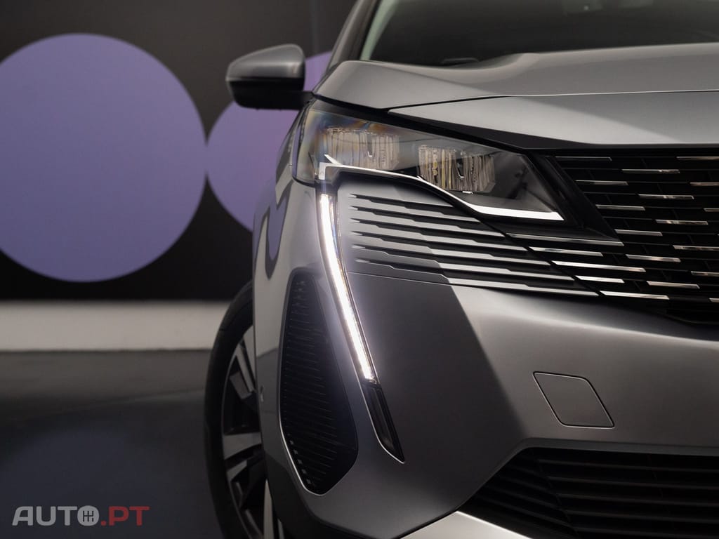 Peugeot 3008 1.6 Hybrid Allure e-EAT8