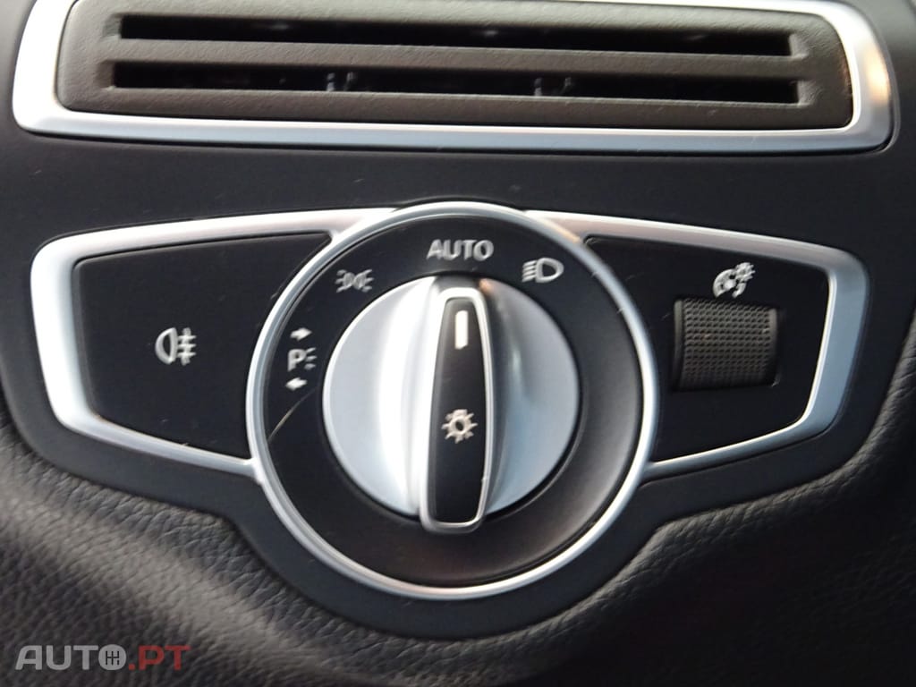 Mercedes-Benz C 300 de AMG Line