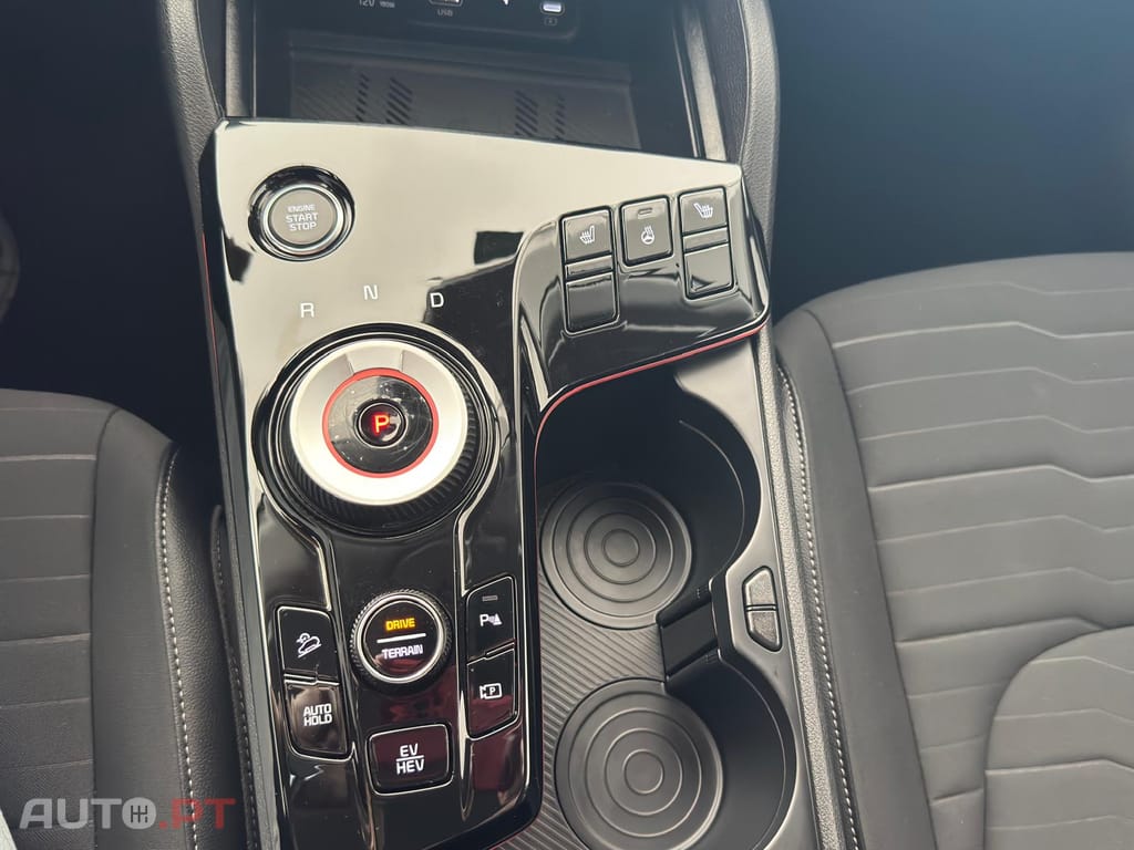 Kia Sportage 1.6 T-GDi PHEV Tech+SRF
