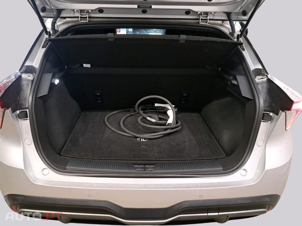 MG MG4 Comfort 64 kWh I.V.A DEDUTIVEL 