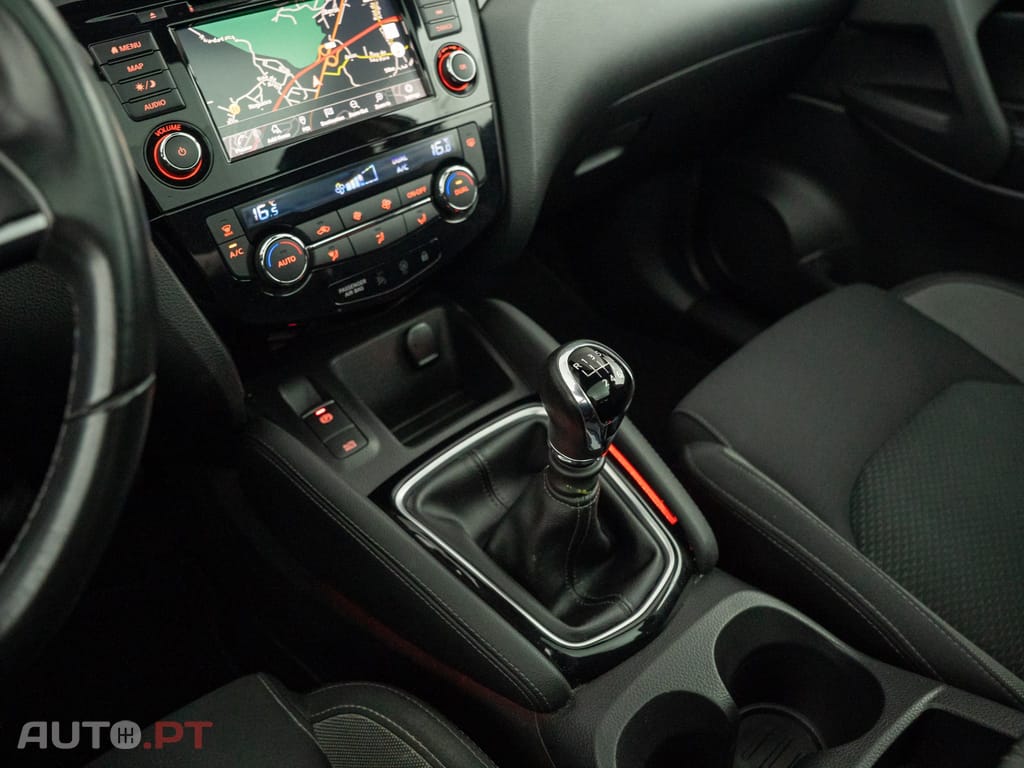 Nissan Qashqai 1.5 dCi N-Connecta