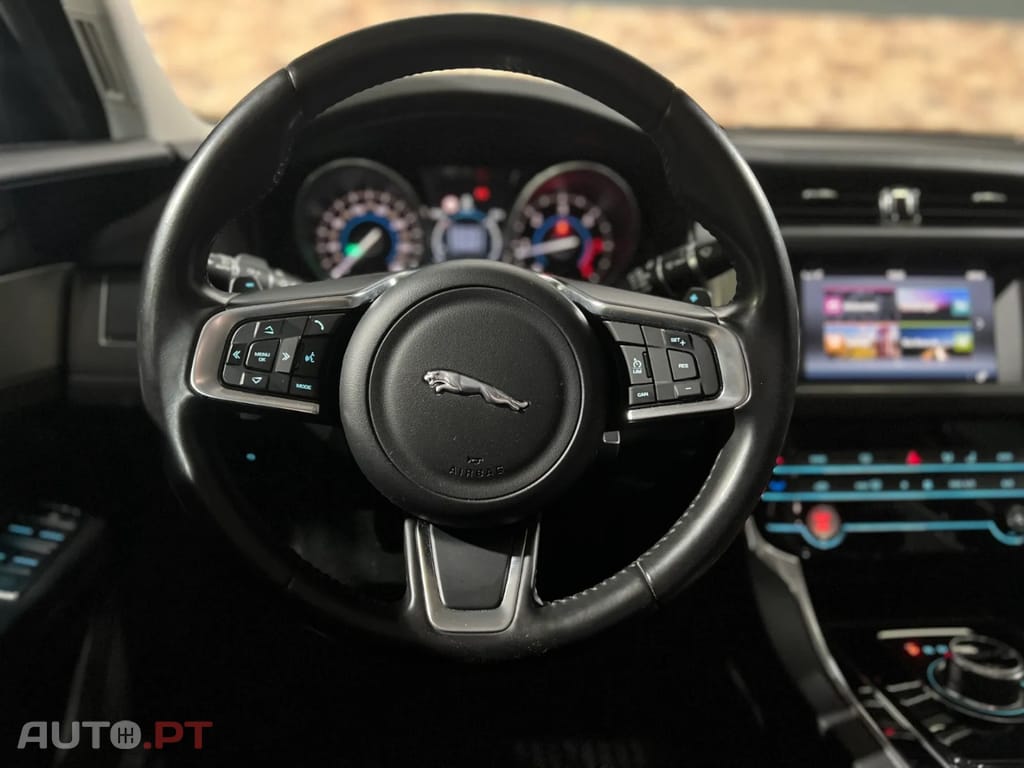 Jaguar XF 2.0 D