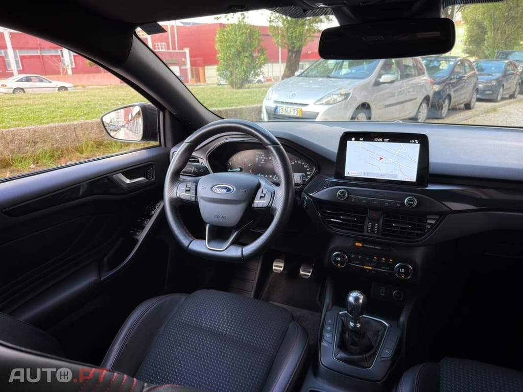 Ford Focus 1.0 EcoBoost ST-Line