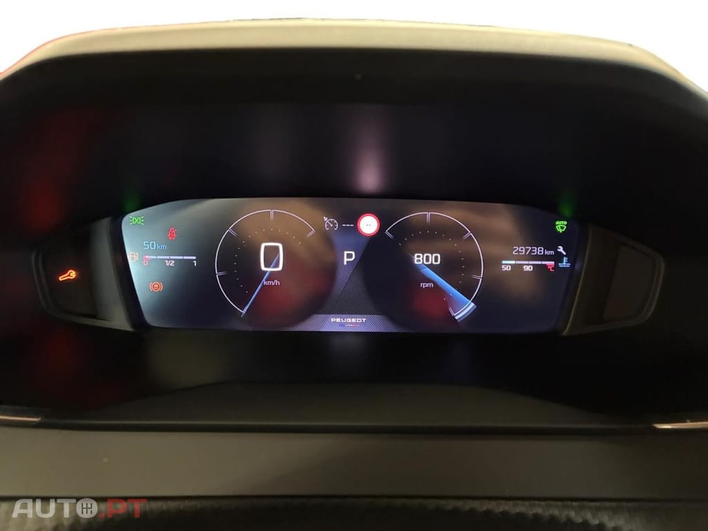 Peugeot 2008 1.2 PureTech Allure EAT8