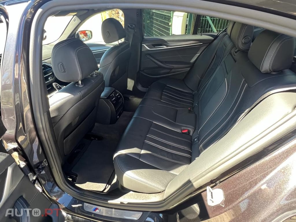 BMW 520 d Pack Desportivo M Auto