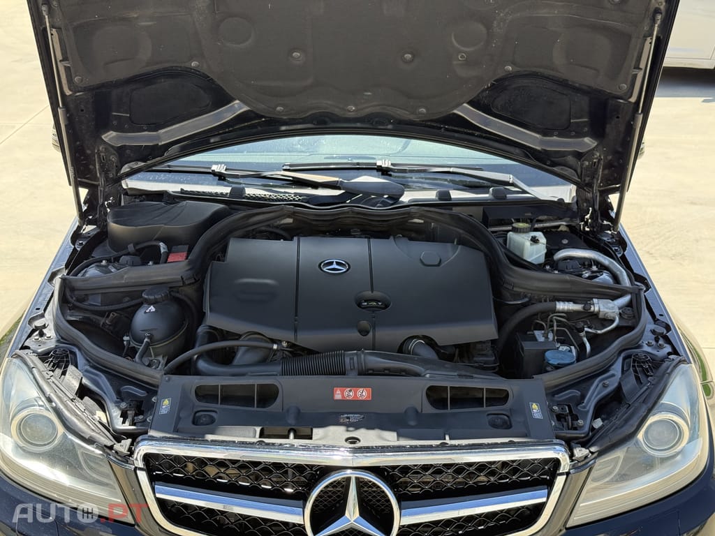 Mercedes-Benz C 250 C 250 CDI 4MATIC AMG-Line