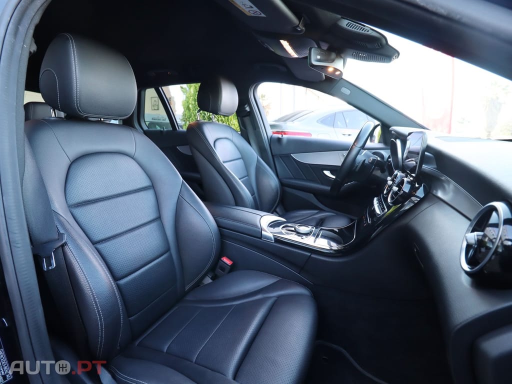 Mercedes-Benz C 300 de AMG Line