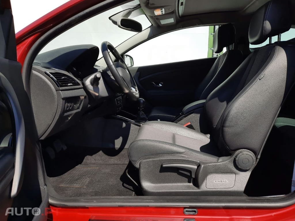 Renault Mégane Coupe 1.6 DCI Bose Edition