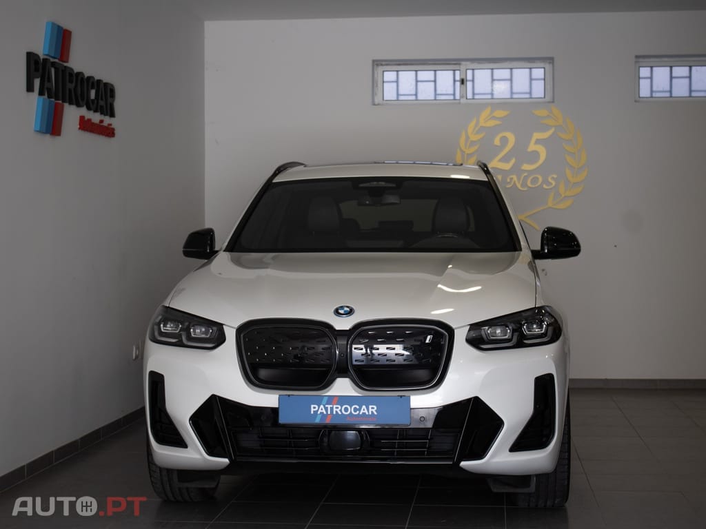 BMW iX3 M Sport Impressive