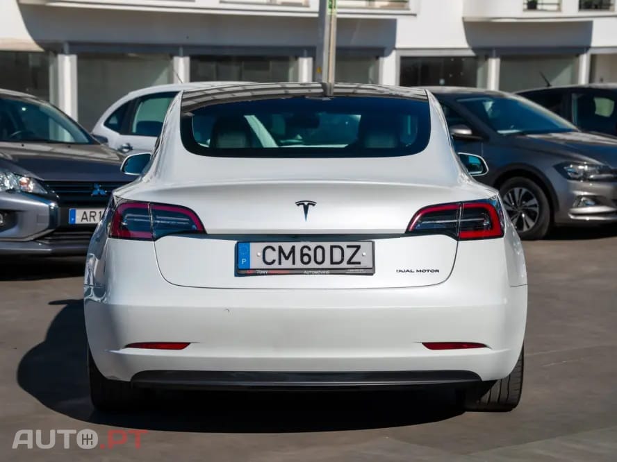 Tesla Model 3 Long-Range Dual Motor AWD