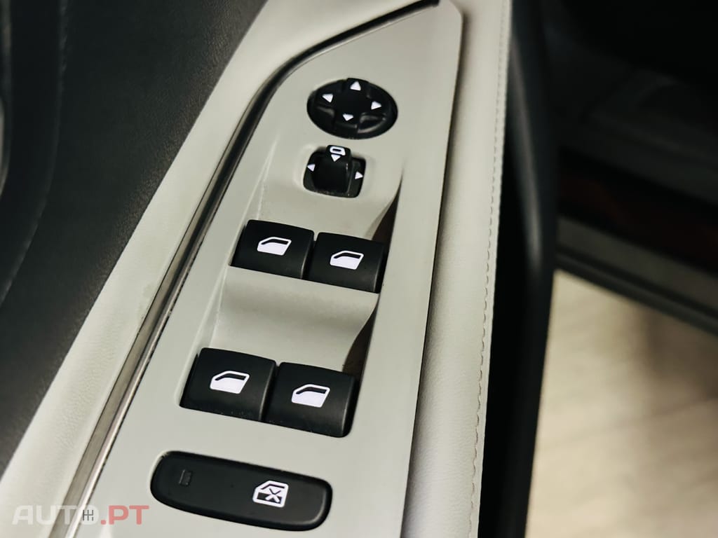 Peugeot 3008 1.2 PureTech Allure