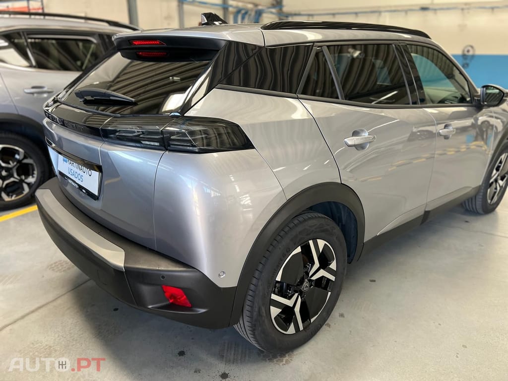 Peugeot E-2008 50 kWh Allure