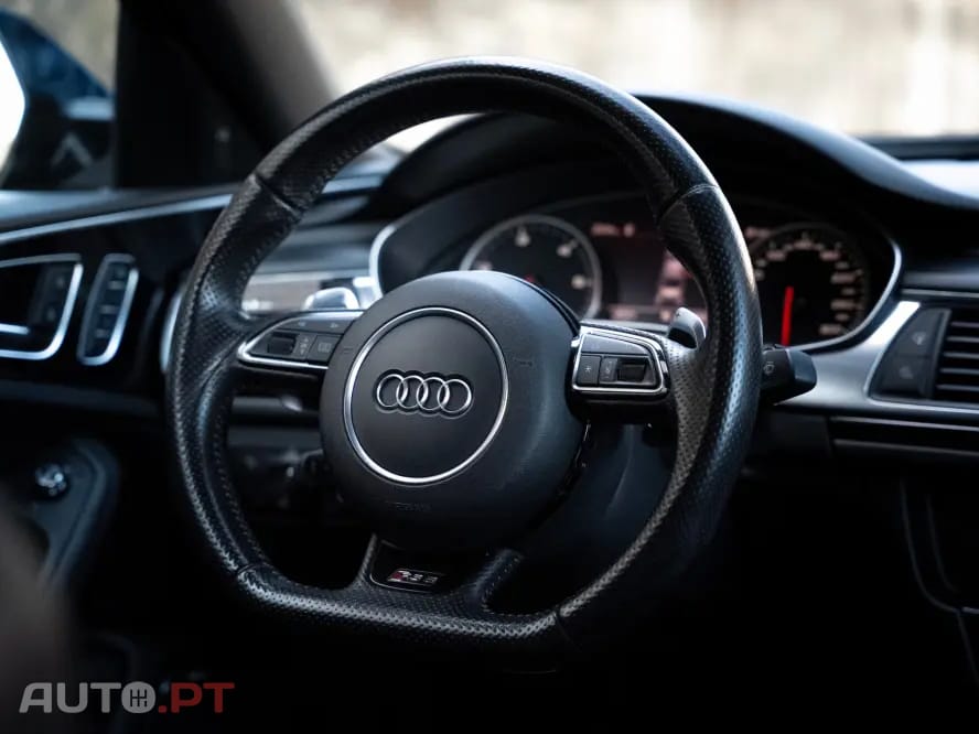 Audi A6 3.0 TDi V6 quattro S-line S tronic