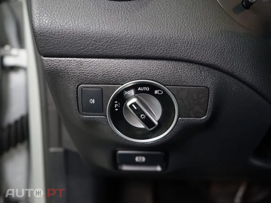 Mercedes-Benz CLA 180 d Shooting Brake AMG Line Aut.