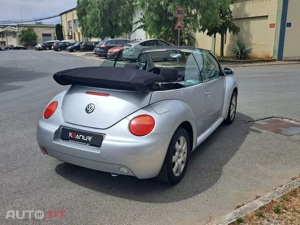 Volkswagen New Beetle Cabriolet 1.9 TDi