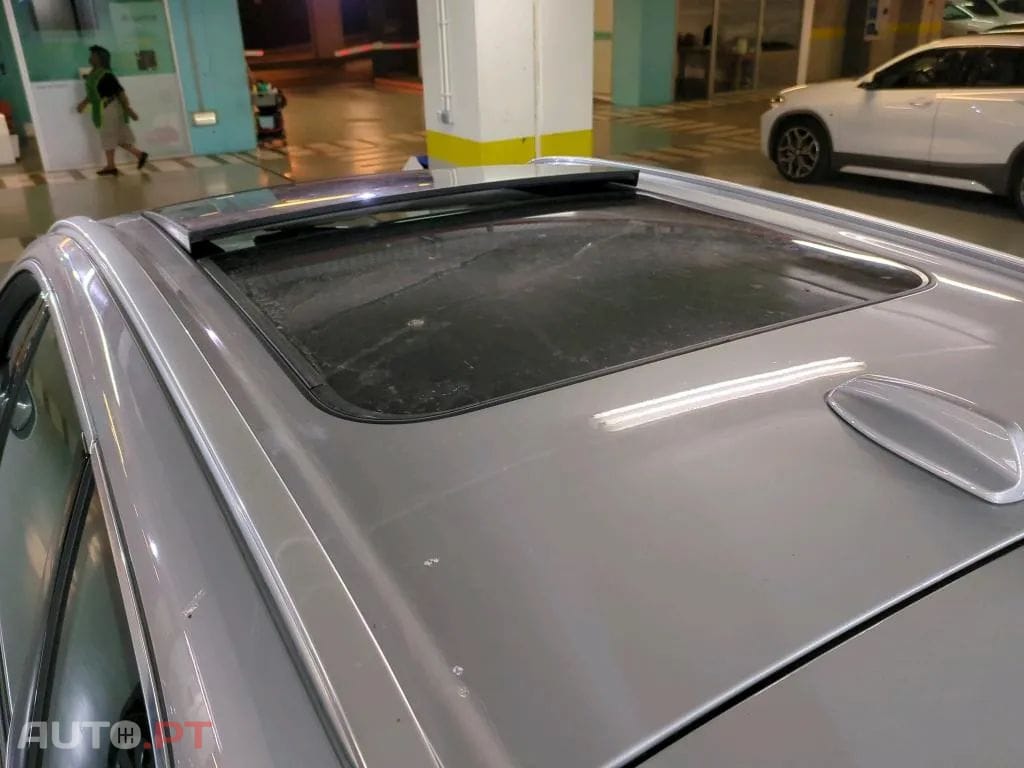 Volvo XC60 2.0 T6 PHEV Core AWD