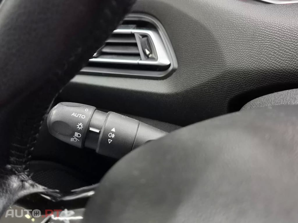 Peugeot 308 SW 1.6 BLUEHDI ACCESS