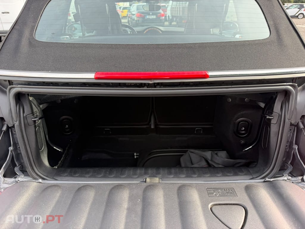 MINI Cabrio John Cooper Works
