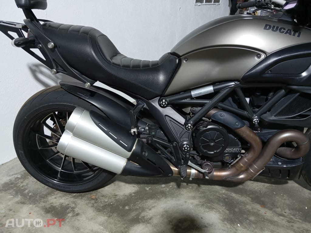 Ducati Diavel 1200 STRADA ABS