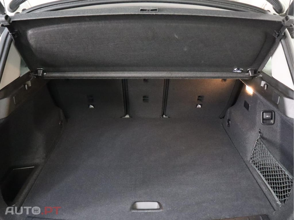 BMW X1 xDrive25e Advantage