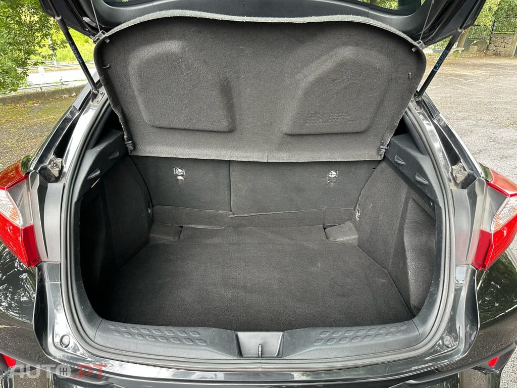 Toyota C-HR 1.2T Comfort