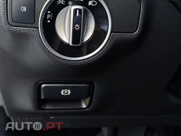 Mercedes-Benz GLA 180 d 7G-DCT Urban