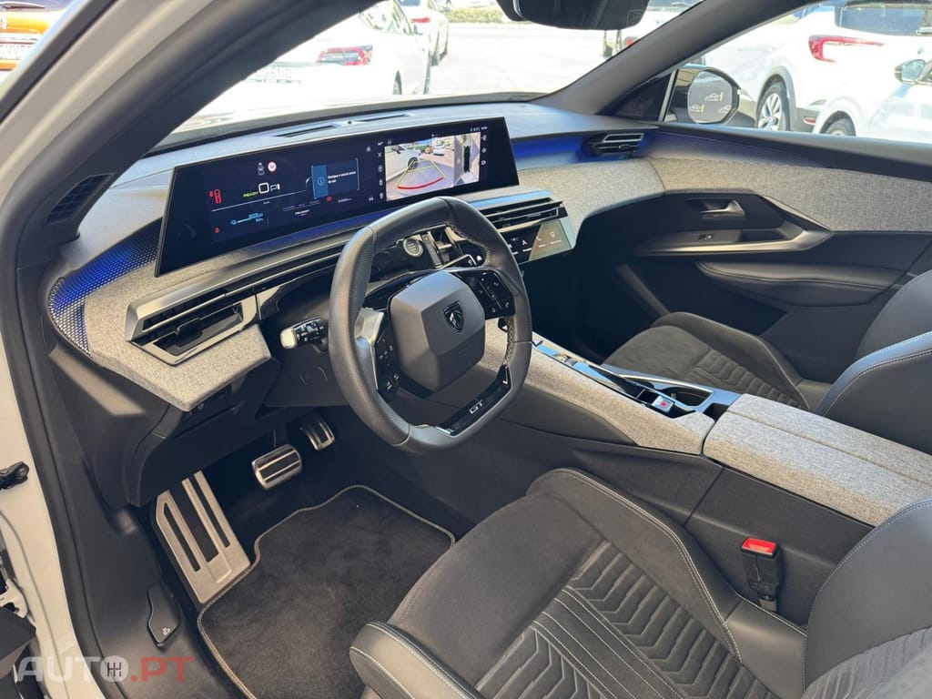 Peugeot E-3008 73 kWh GT