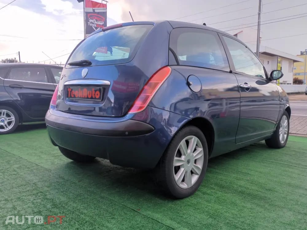 Lancia Ypsilon 1.2 16V Fashion