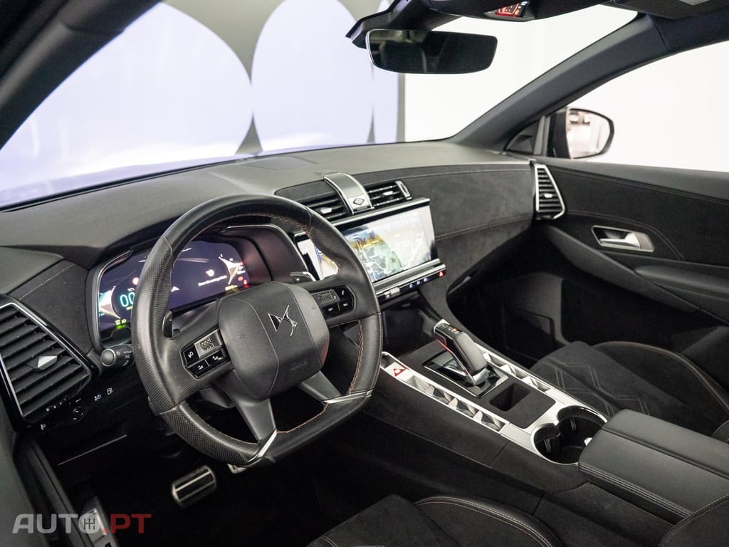 DS DS7 Crossback E-Tense Performance Line EAT8