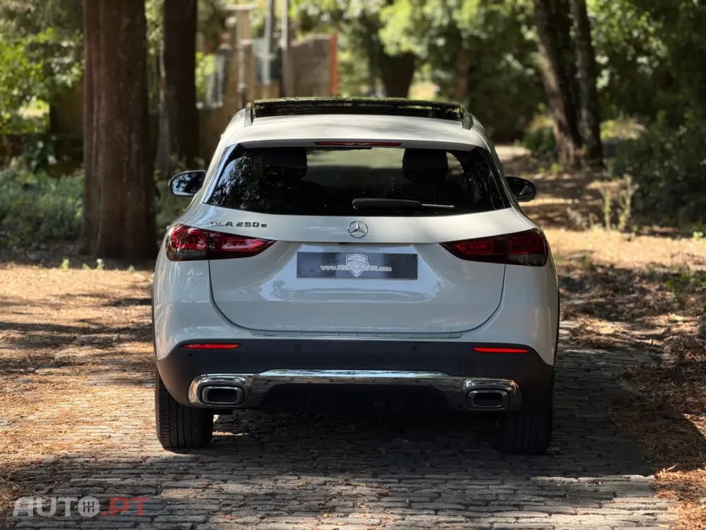 Mercedes-Benz GLA 250 e 8G-DCT Special Edition