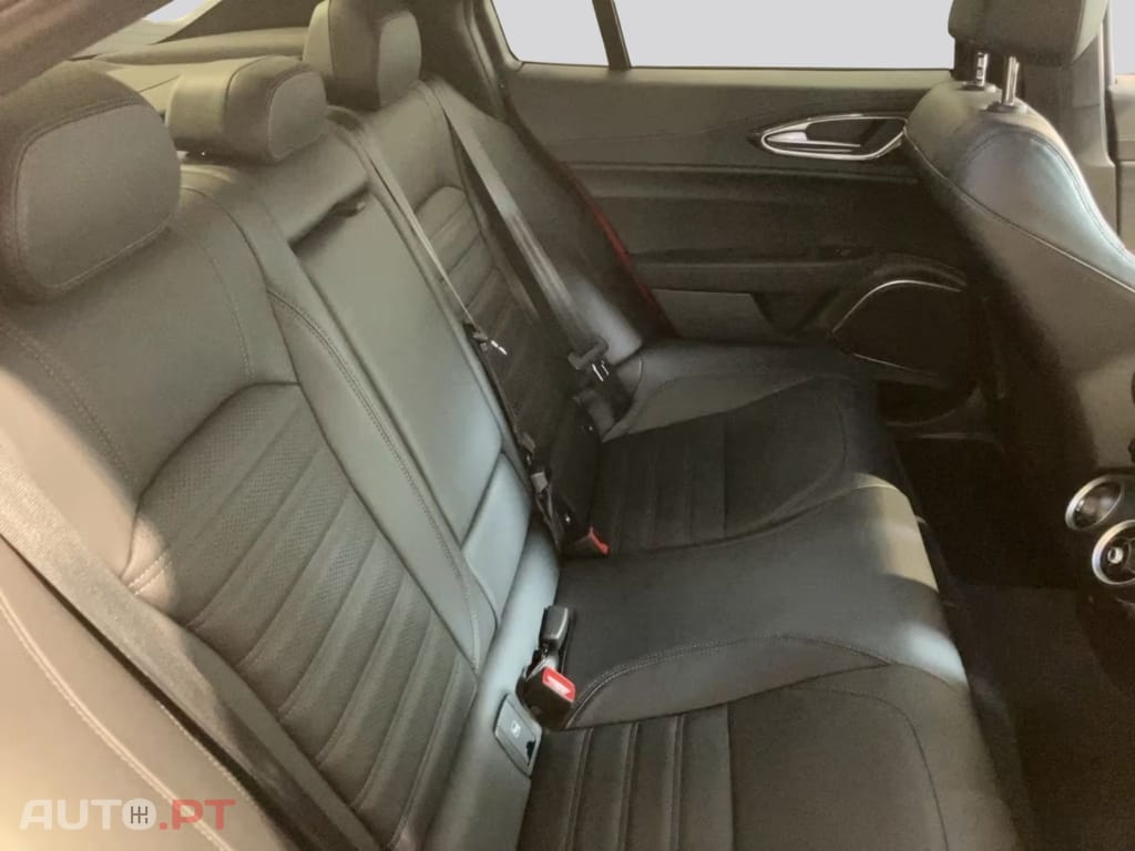 Alfa Romeo Giulia Quadrifoglio 