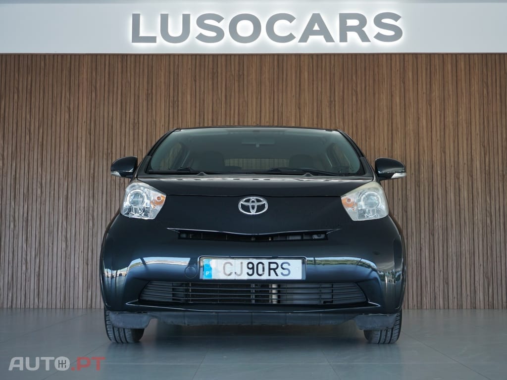 Toyota iQ 1.0 VVT-i 2 MultiDrive NAVI+Bluetooth