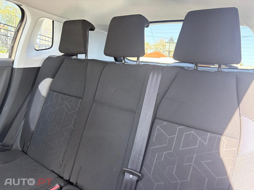 Peugeot 2008 1.2 PureTech Allure