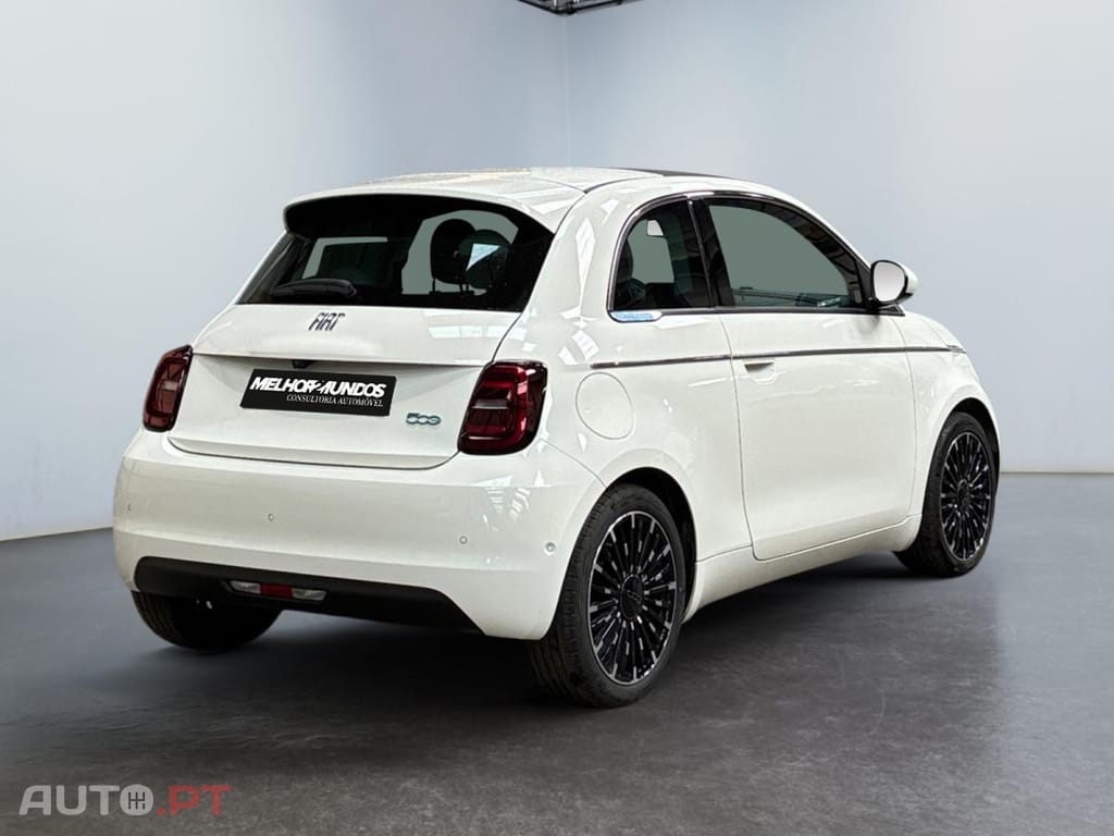 Fiat 500e La Prima
