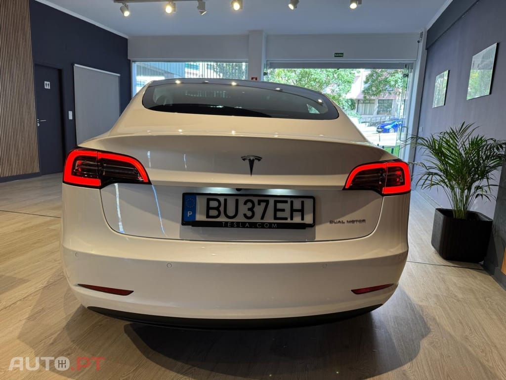 Tesla Model 3 Long Range Tração Integral