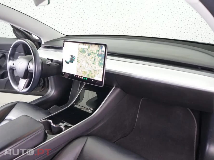 Tesla Model 3 Long Range AWD Dual Motor