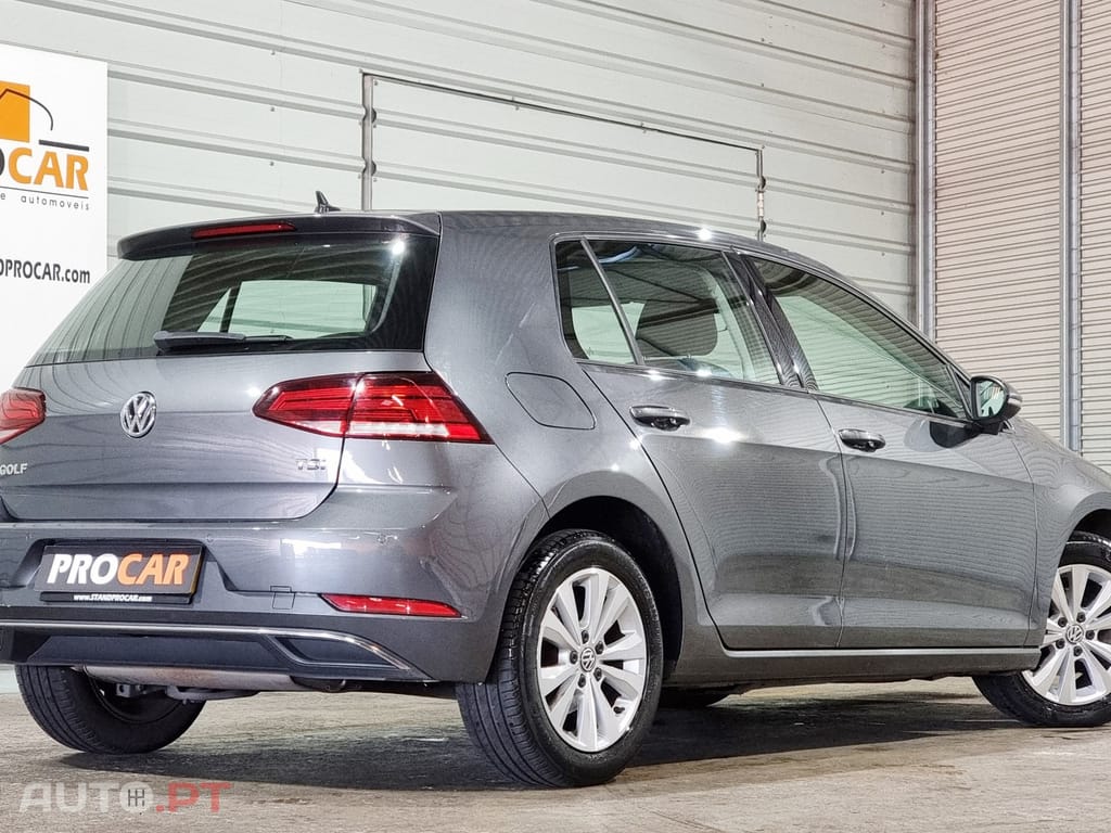 Volkswagen Golf 1.0 TSI Confortline