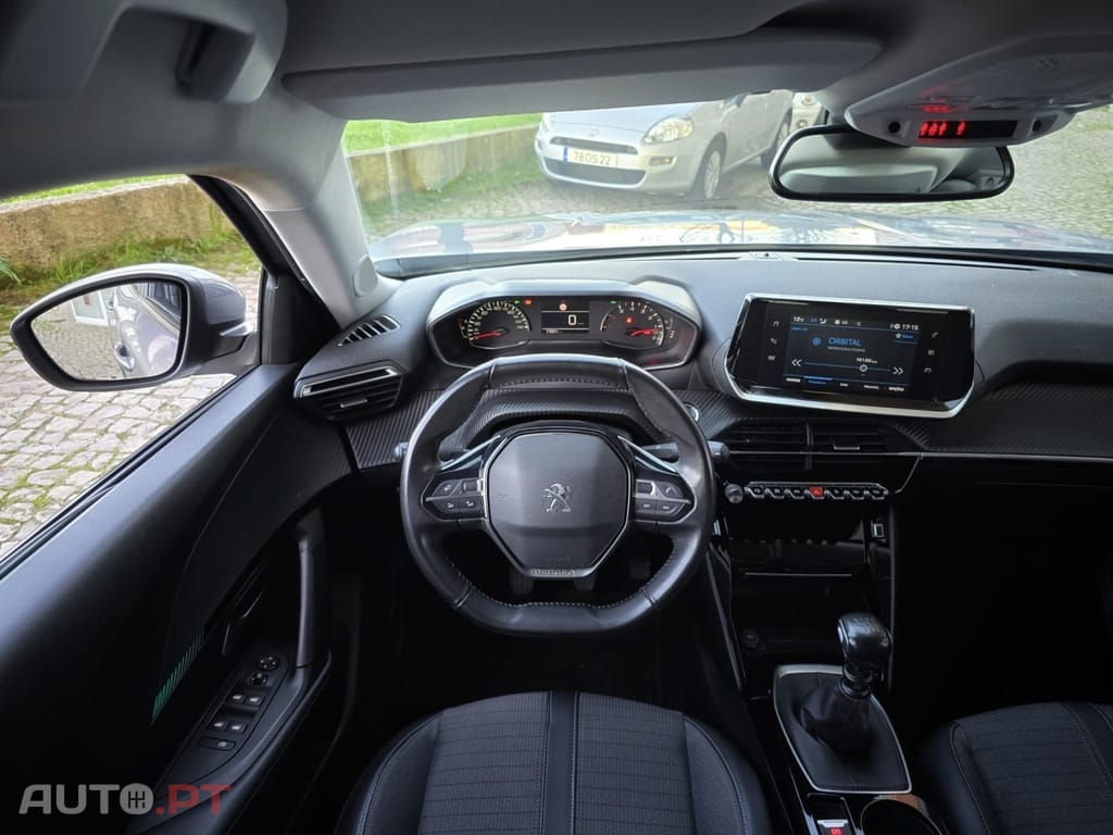 Peugeot 2008 1.5 BlueHDi Allure Pack