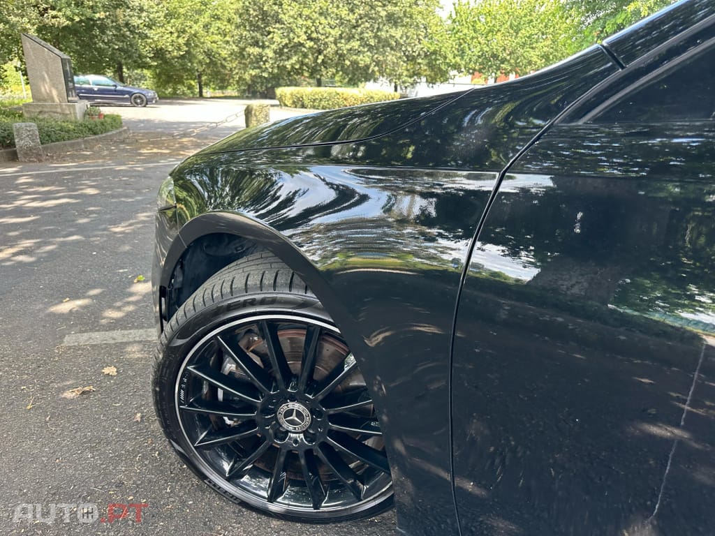 Mercedes-Benz A 250 e AMG Line