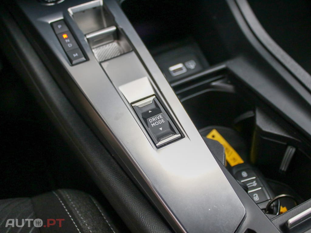 Peugeot 308 PureTech 130 EAT8 Active Pack