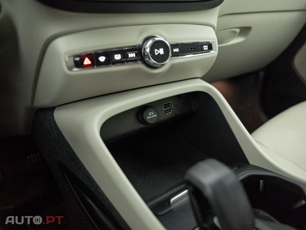 Volvo XC40 1.5 T4 PHEV Inscription Expression