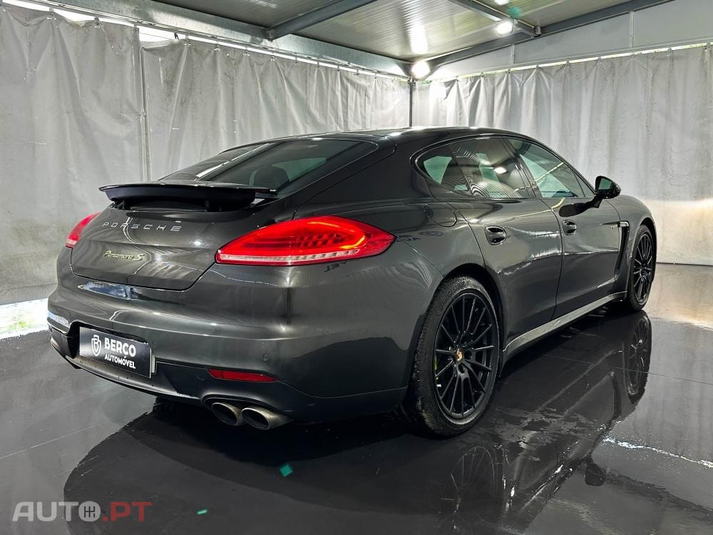 Porsche Panamera S E-Hybrid