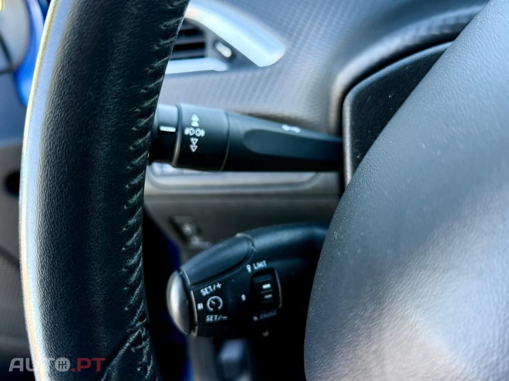 Peugeot 2008 1.2 PureTech Signature