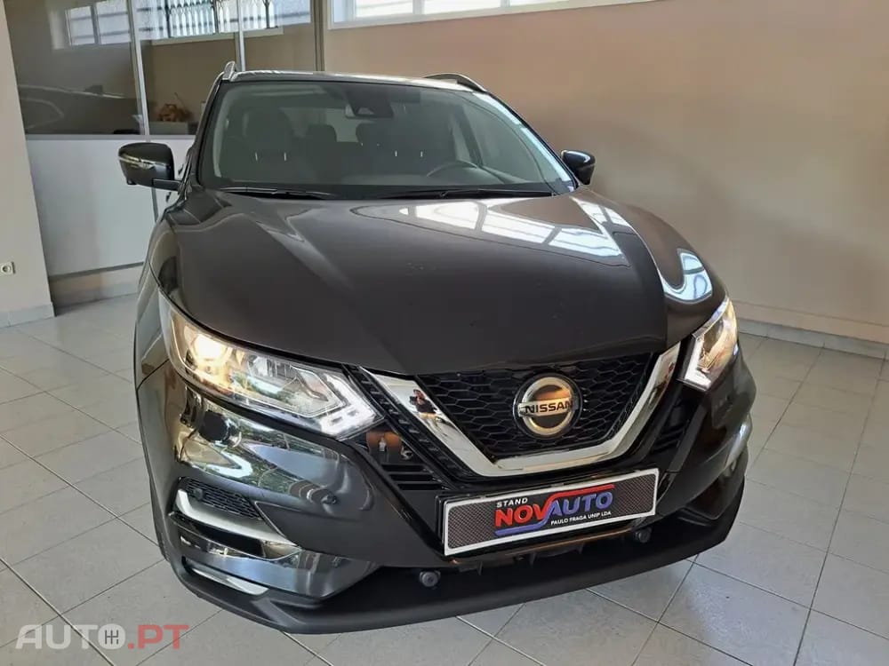 Nissan Qashqai 1.3 DIG-T N-Connecta J18