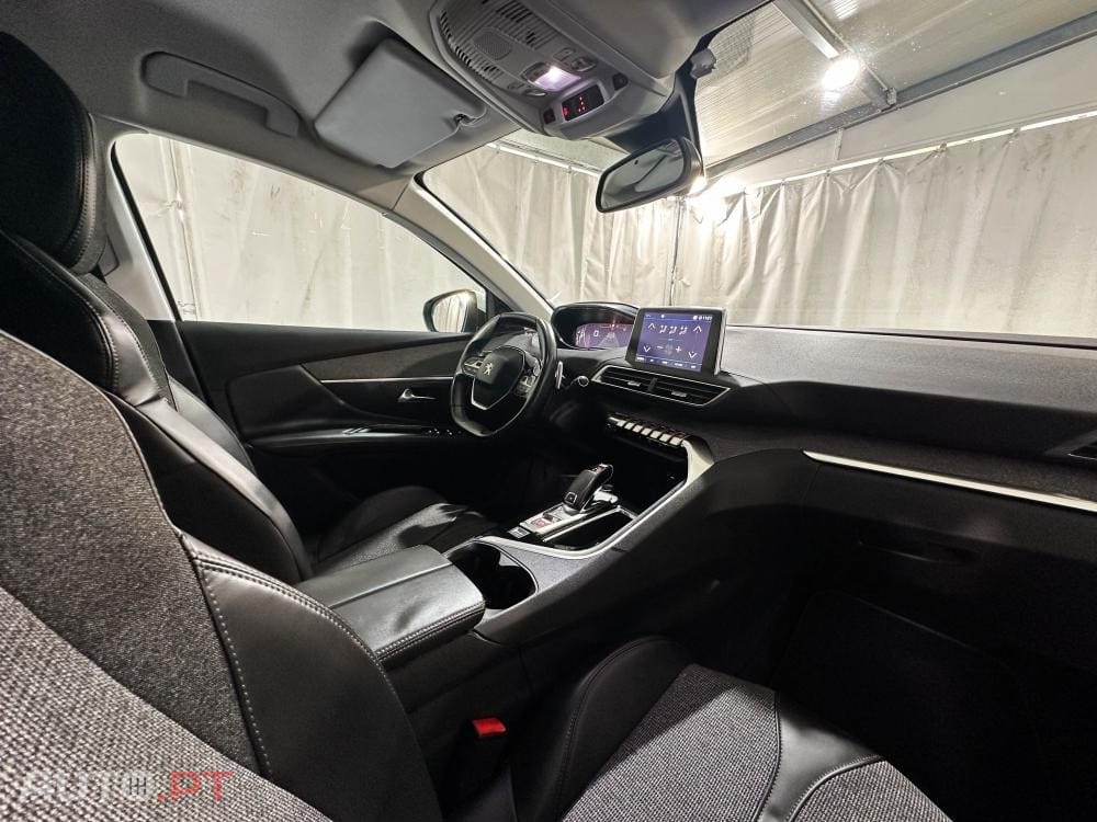 Peugeot 3008 1.6 BlueHDi Crossway EAT6