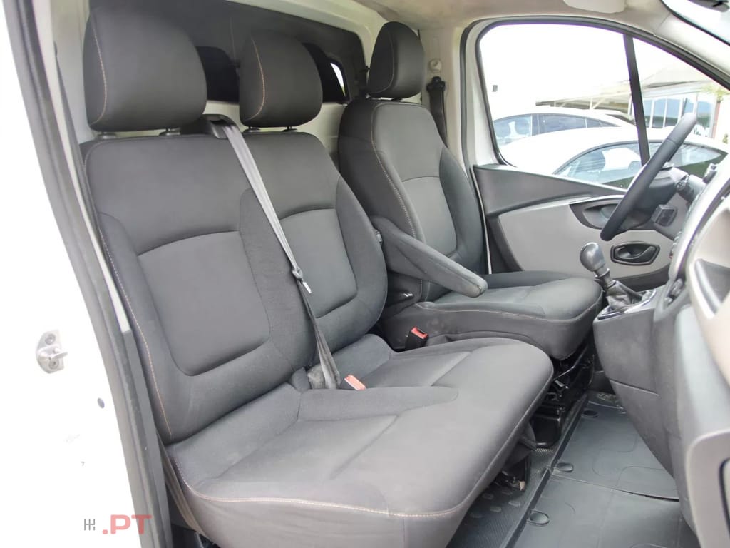 Renault Trafic TRAFIC 1.6 DCI TÉRMICA L2H1 - IVA DEDUTÍVEL