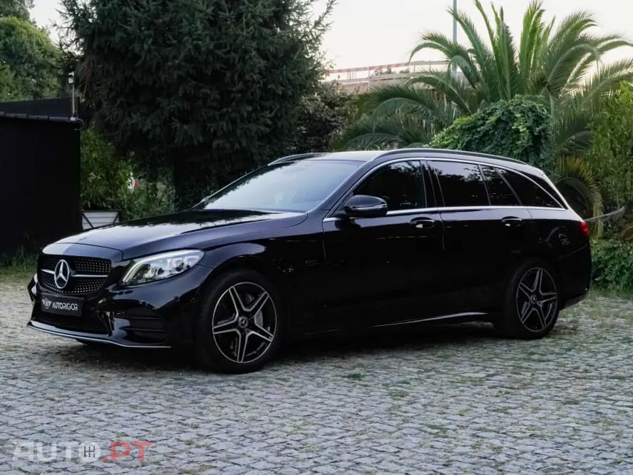Mercedes-Benz C 300 Outro